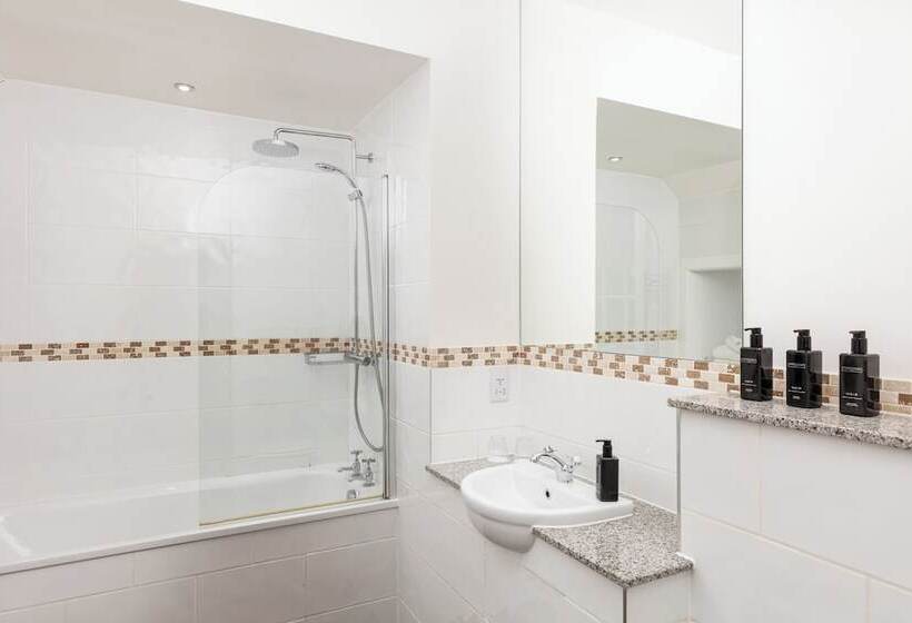 Семейный Номер, Tulloch Castle Hotel ‘a Bespoke Hotel’