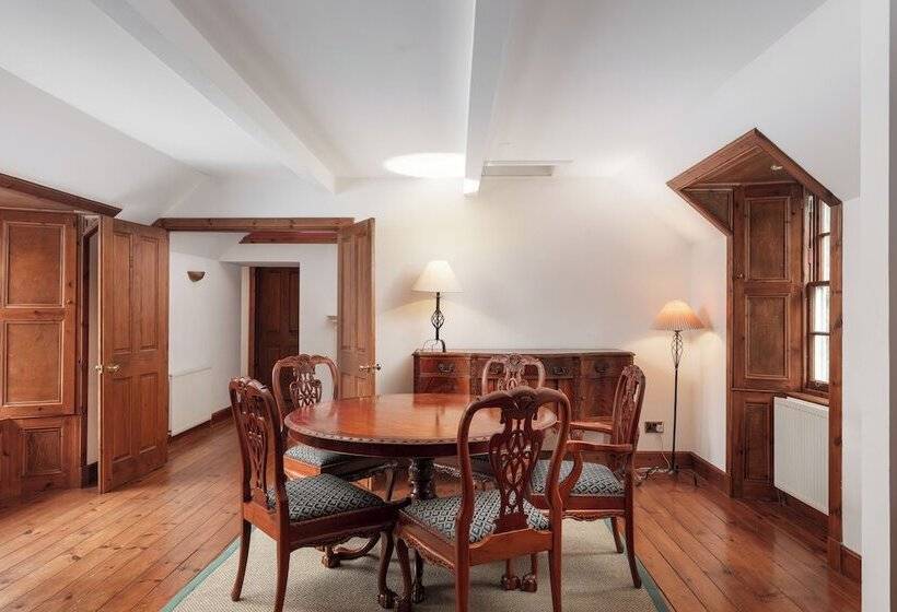 Люкс 2 Спальни, Tulloch Castle Hotel ‘a Bespoke Hotel’