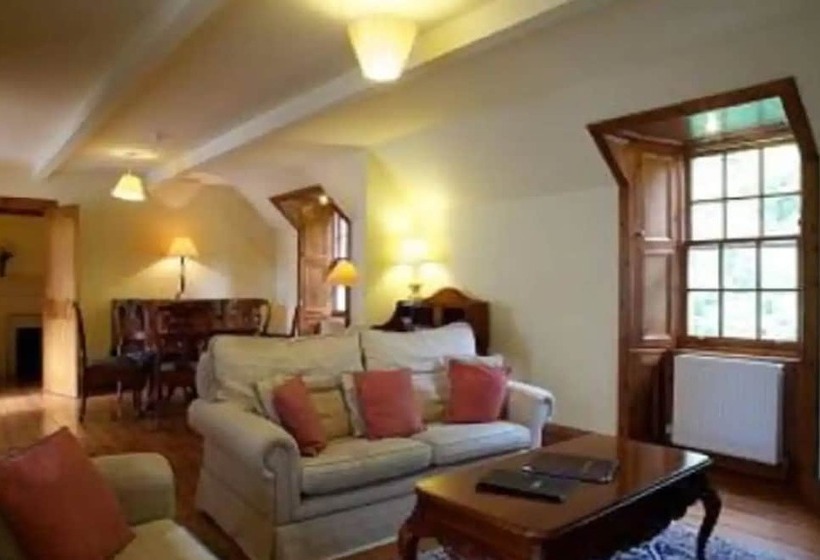 Люкс 2 Спальни, Tulloch Castle Hotel ‘a Bespoke Hotel’