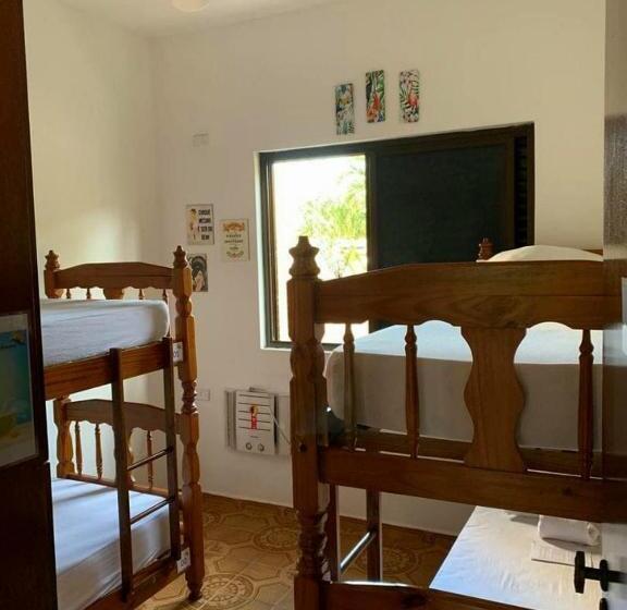 ルームシェアのワンベッド, Alma De Maré Hostel