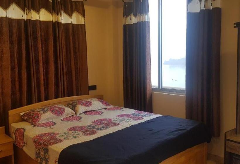 غرفة ديلوكس, Abhi's Homestay