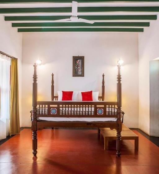 발코니 디럭스 룸, Anantha Heritage