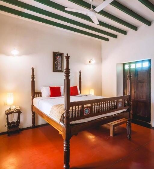 발코니 디럭스 룸, Anantha Heritage