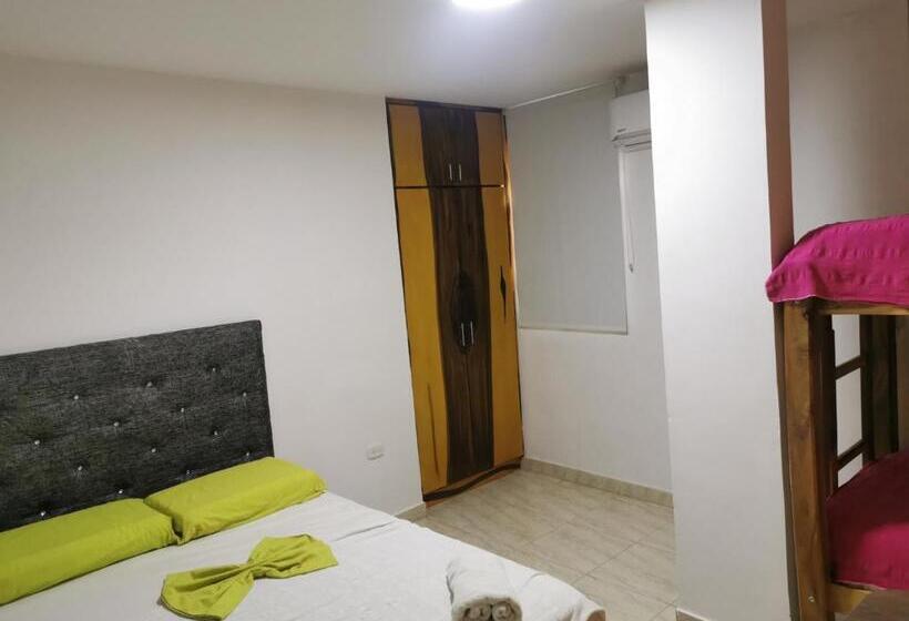 패밀리 룸, Hostal Casa Roma