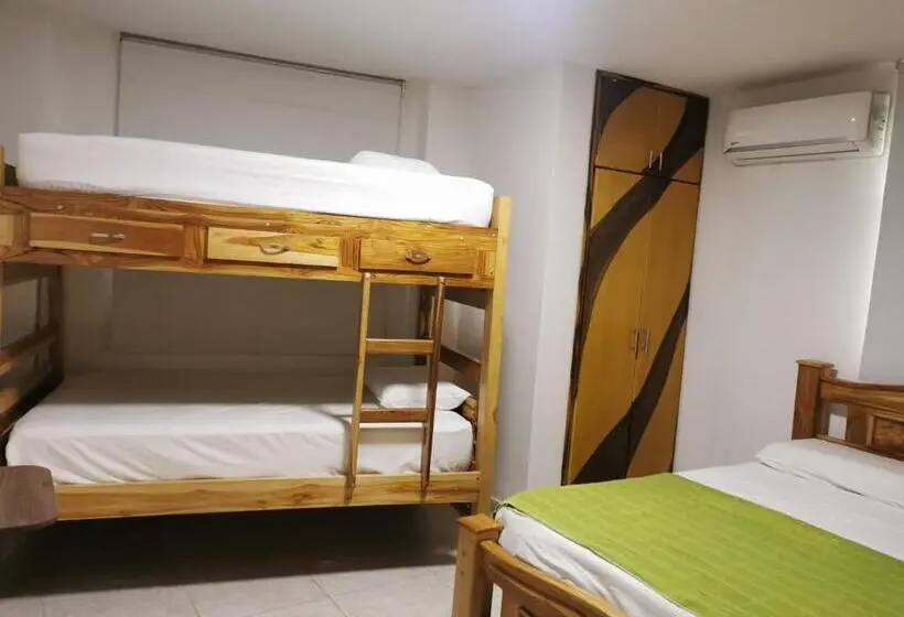 ファミリールーム, Hostal Casa Roma