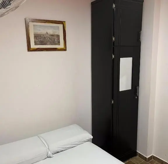 エコノミールーム, Hostal Casa Roma