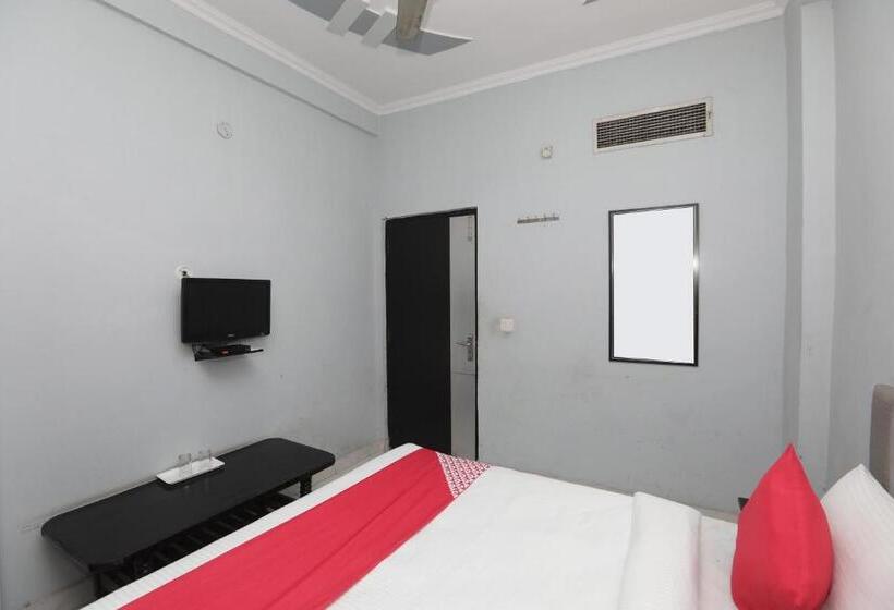 三人经典房间, Oyo 40851 Athithi