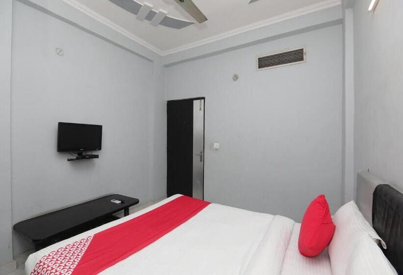 三人经典房间, Oyo 40851 Athithi