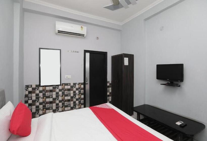 三人经典房间, Oyo 40851 Athithi