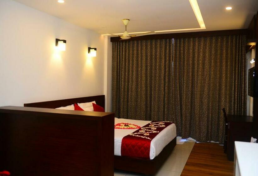 اتاق استاندارد با بالکن, Palmtree Leaf, Munnar