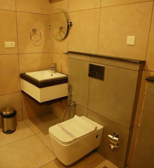 اتاق استاندارد با بالکن, Palmtree Leaf, Munnar