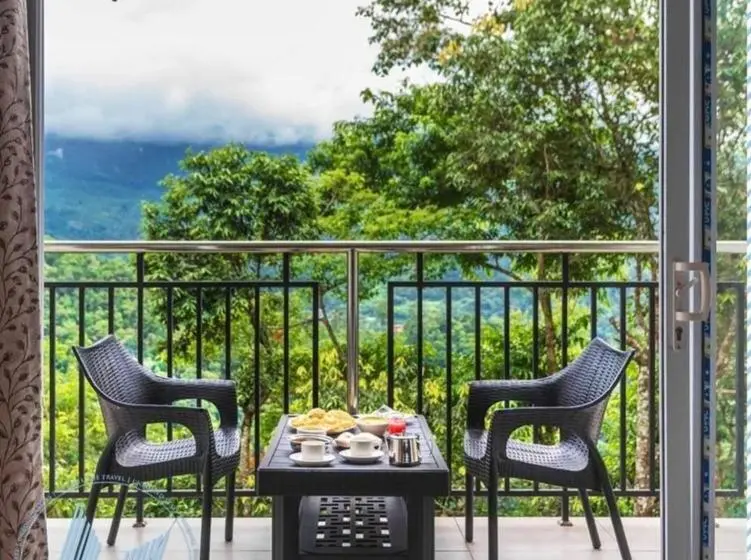 Deluxe Kamer met Balkon, Palmtree Leaf, Munnar