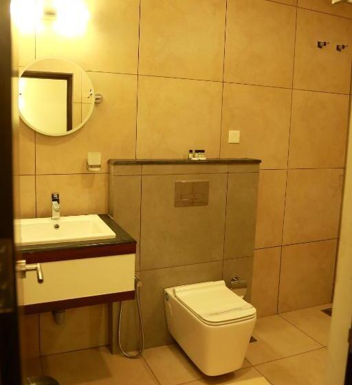 اتاق لوکس با بالکن, Palmtree Leaf, Munnar