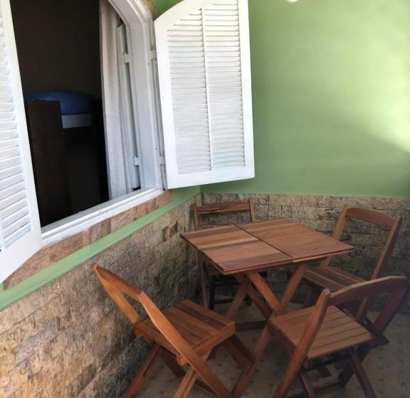 سوئیت با بالکن, O Mar Hospedagem Suítes Privadas