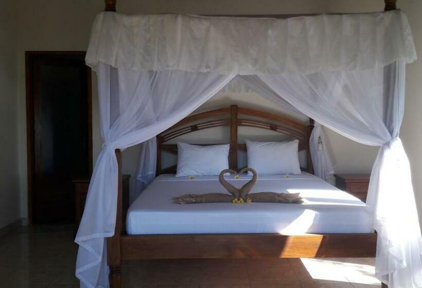 带海景的豪华间, Warung Pantai Bungalows