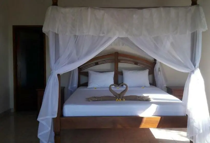 اتاق لوکس با چشمانداز دریا, Warung Pantai Bungalows