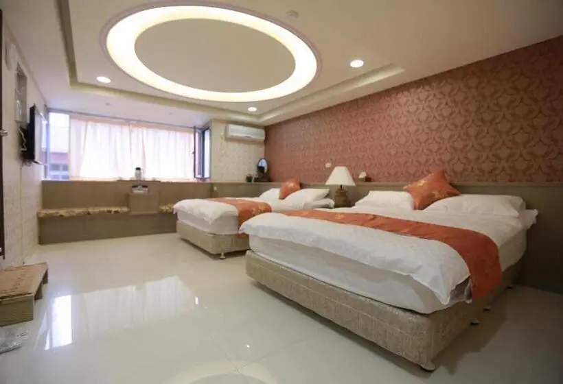 اتاق لوکس چهار تخته, Good Sleep B&b