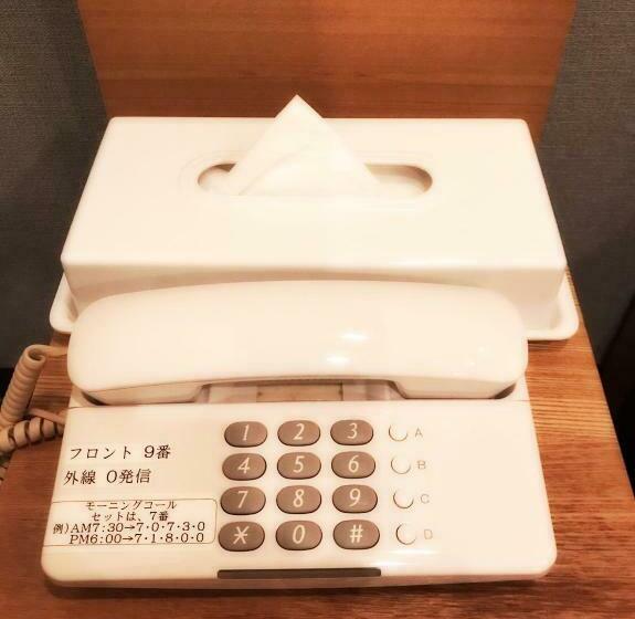 إستوديو ديلوكس, Maganda