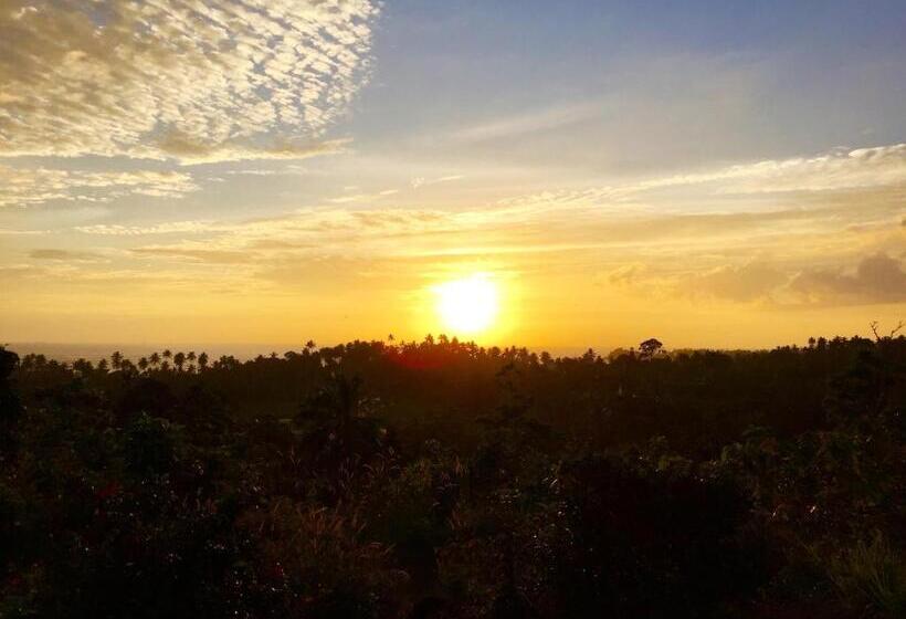 דירת חדר נוף לים, The Horizon Hill Top Villa