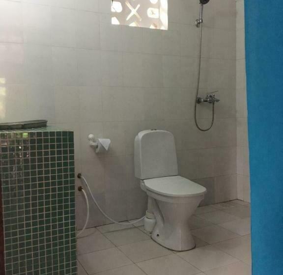 庭の見えるスタンダードトリプルルーム, Barefoot Zanzibar