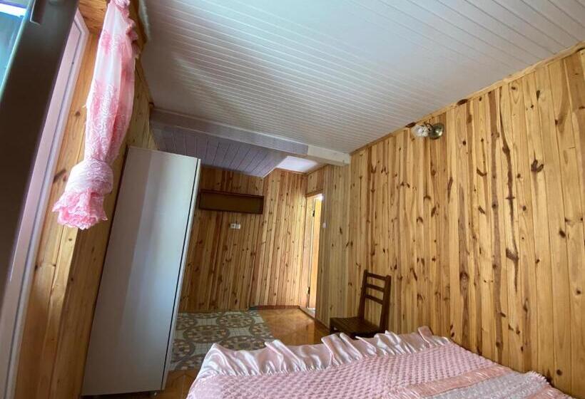 اتاق لوکس, Guest House Mari