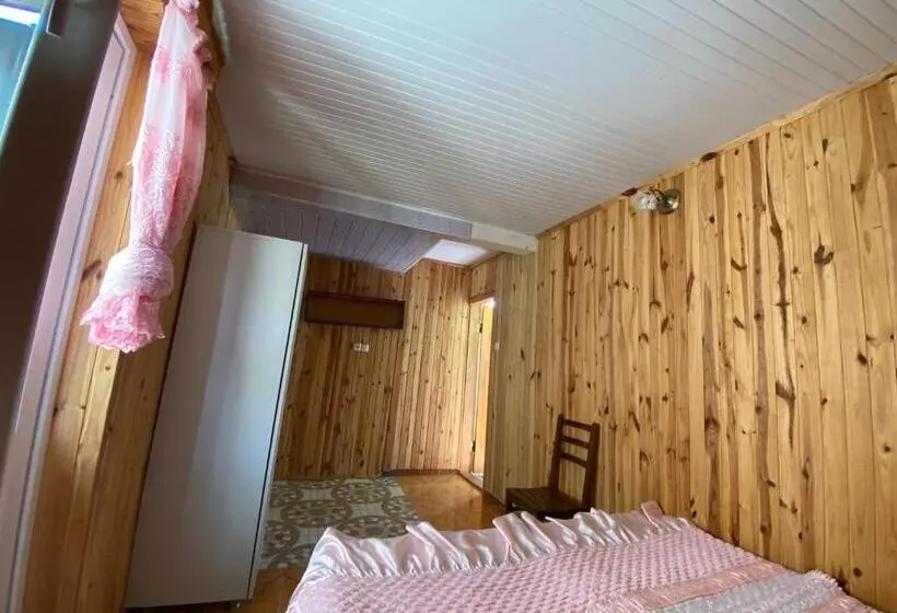 اتاق لوکس, Guest House Mari