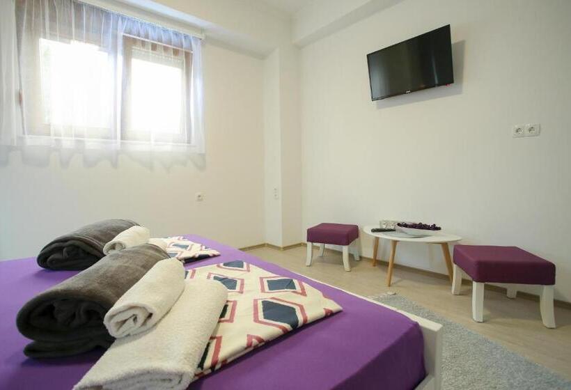 اتاق استاندارد, Guest House Stari
