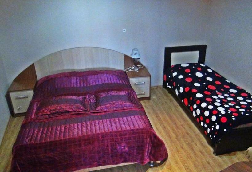 اتاق استاندارد, Nato & Lado