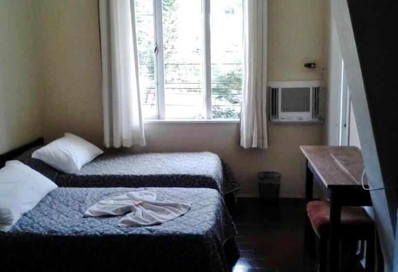 غرفة قياسية رباعية, Pousada Max Pomerode