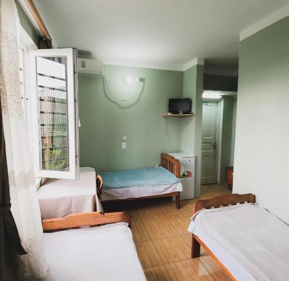 Triple Room Sea View, Ureki House