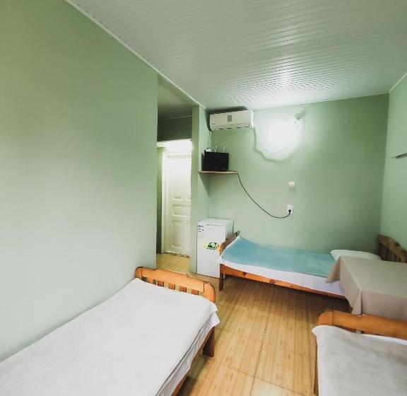 Triple Room Sea View, Ureki House