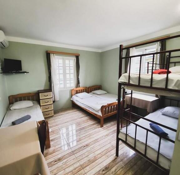 Triple Room Sea View, Ureki House