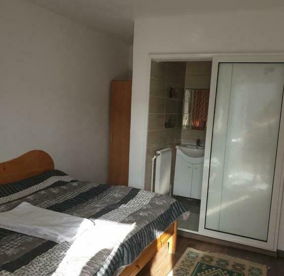 اتاق استاندارد سه نفره, Pensiunea Cristomar