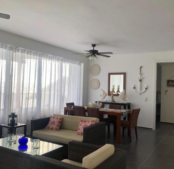 آپارتمان 1 خوابه با چشمانداز دریا, Vista Mare Ocean View Top Floor Condo, Samana