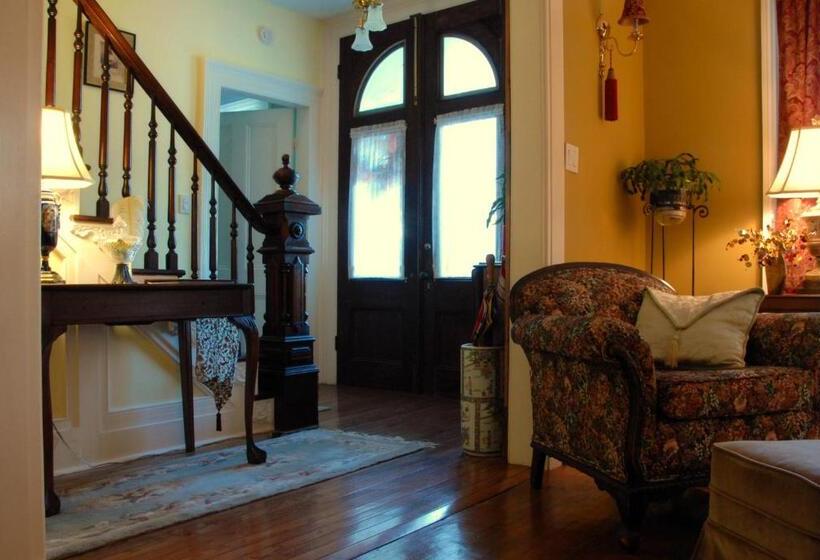 חדר סטנדרט עם מיטת קינג, Arbor View House Bed And Breakfast