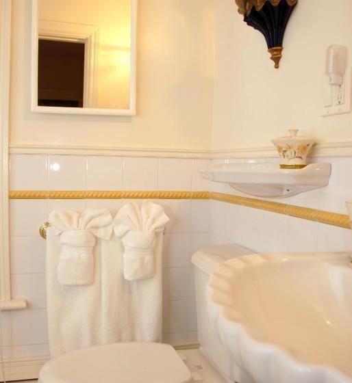 חדר סטנדרט עם מיטת קינג, Arbor View House Bed And Breakfast