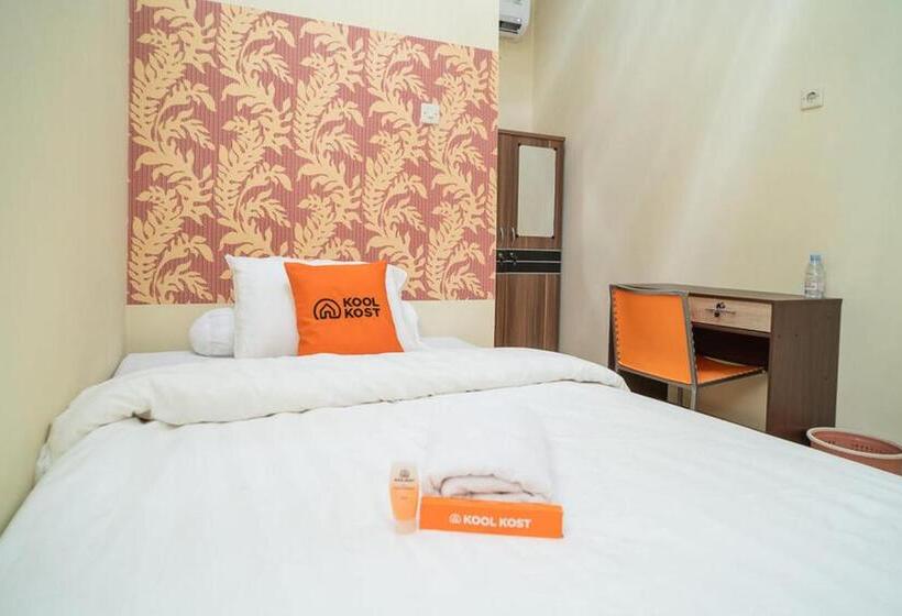 Номер Стандарт Индивидуальный, Koolkost Syariah At Ir Soekarno Solo Baru