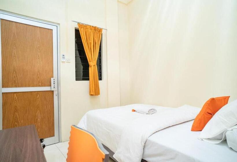 Номер Стандарт Индивидуальный, Koolkost Syariah At Ir Soekarno Solo Baru