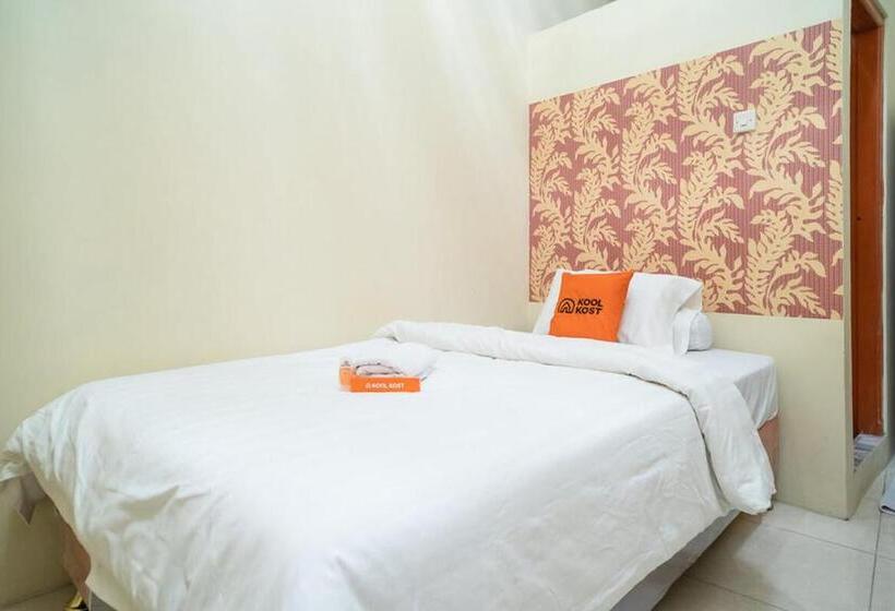 Номер Стандарт Индивидуальный, Koolkost Syariah At Ir Soekarno Solo Baru