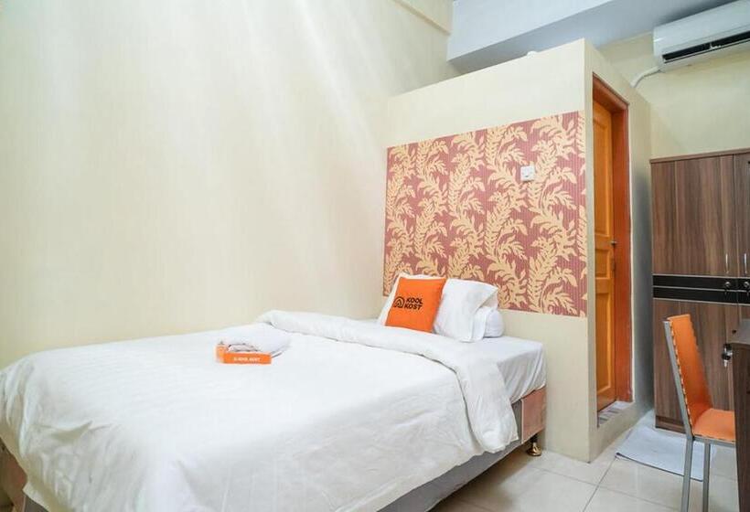 Номер Стандарт Индивидуальный, Koolkost Syariah At Ir Soekarno Solo Baru