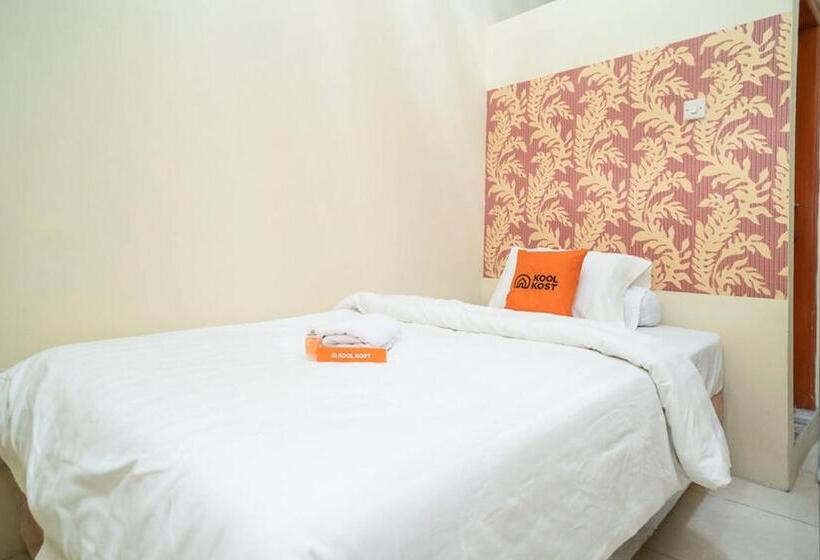 Номер Стандарт Индивидуальный, Koolkost Syariah At Ir Soekarno Solo Baru