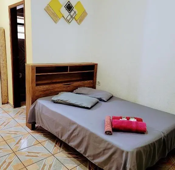 エコノミールーム, Hospedaria São Benedito