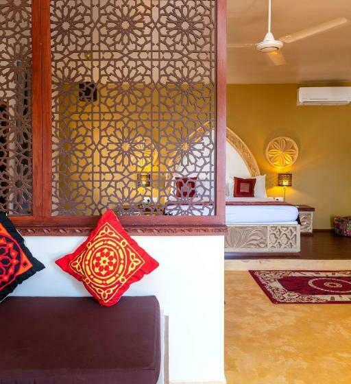 小型套房带泳池景, Natural Kendwa Villa