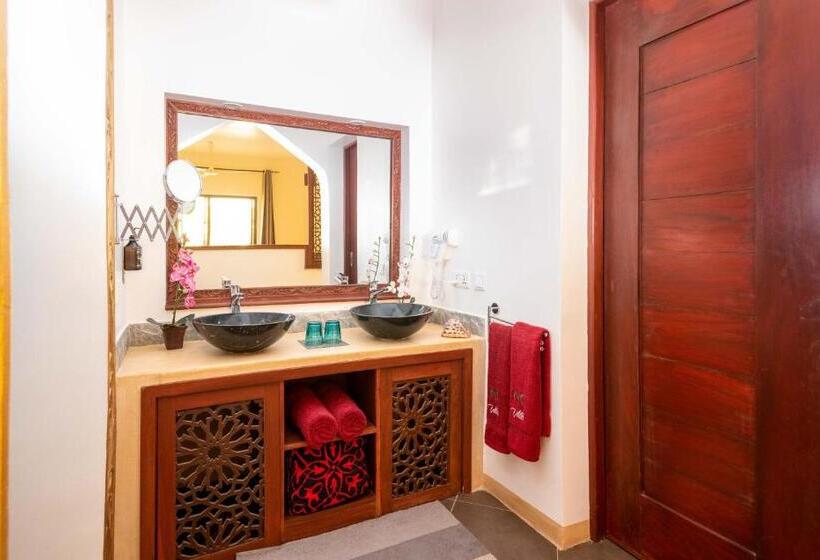 اتاق استاندارد سه نفره, Natural Kendwa Villa