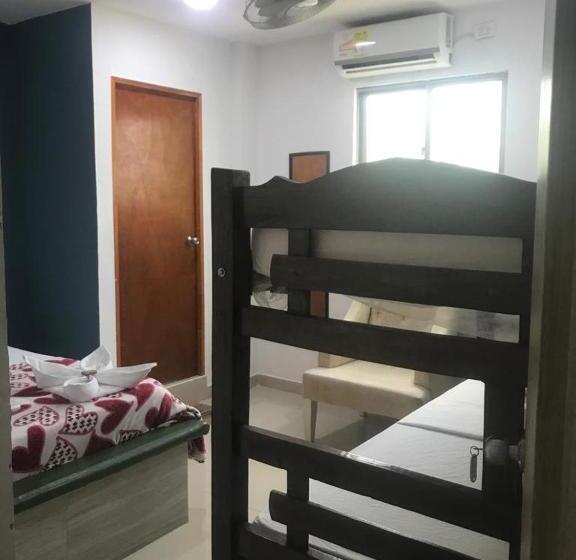 Семейный Номер, Hostal Cartagena Sun