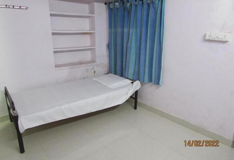 اتاق اکونومی یک تخته, Ashish Guest House Goverdhan Vilas