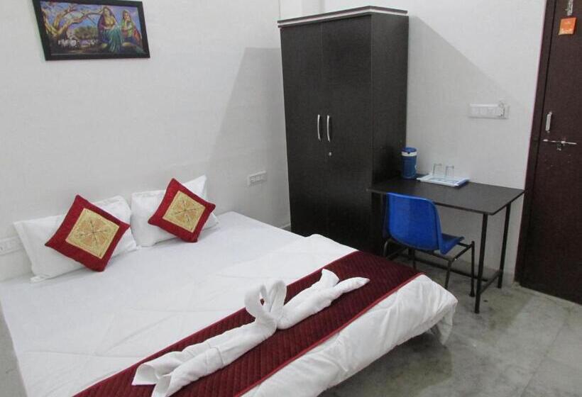 اتاق استاندارد, Ashish Guest House Goverdhan Vilas