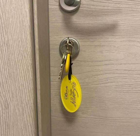 اتاق لوکس با تخت بزرگ, Le Origini Rooms&suite