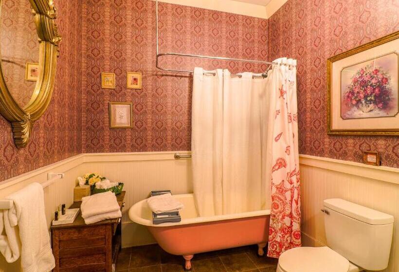 キングサイズベッドのスタンダードルーム, The Steamboat Inn