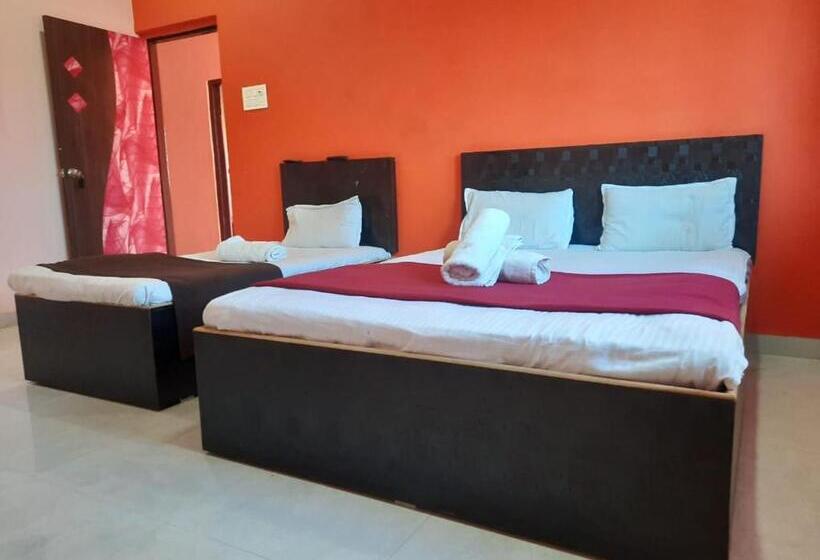 Quarto Estandar com Sacada, Nisarg Lodging And Restaurant